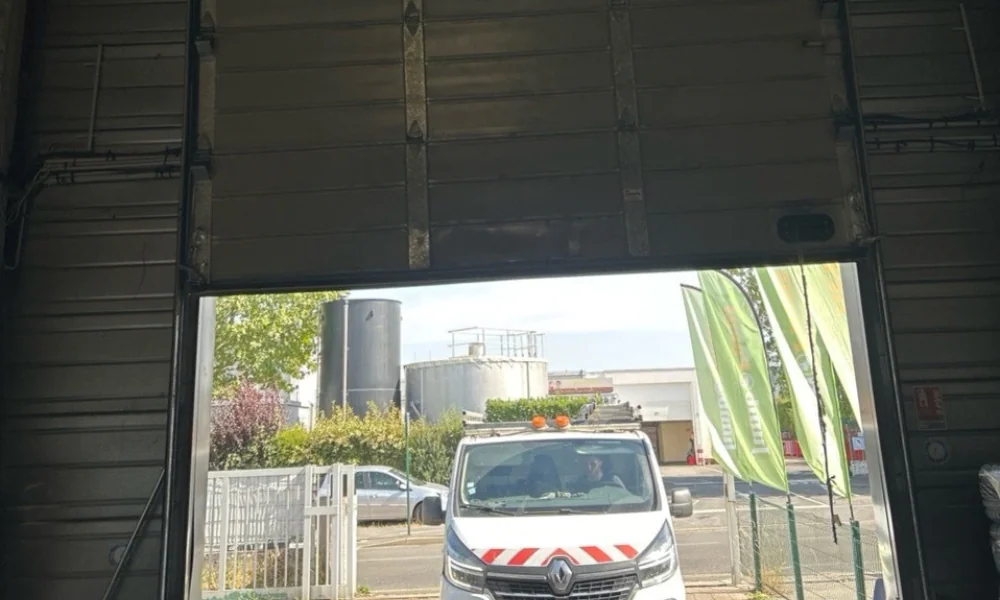 FERMETAL votre installateur certifié de portes industrielles en France
