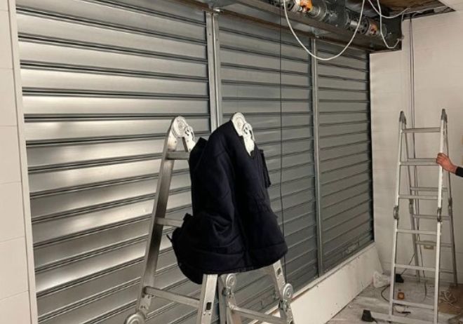 Motorisation de rideaux métalliques​ Versailles