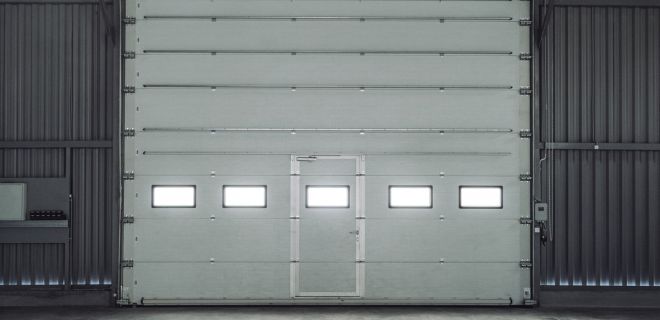 Installation de porte sectionnelle à Maule​