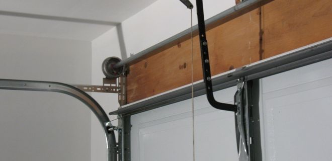 Motorisation porte sectionnelle à Élancourt​