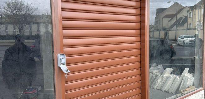 Réparation de rideau métallique dans le 91220