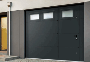 Les avantages de la porte de garage sectionnelle avec portillon Les avantages de la porte de garage sectionnelle avec portillon