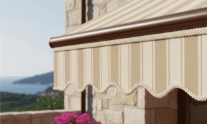 Lambrequin store banne