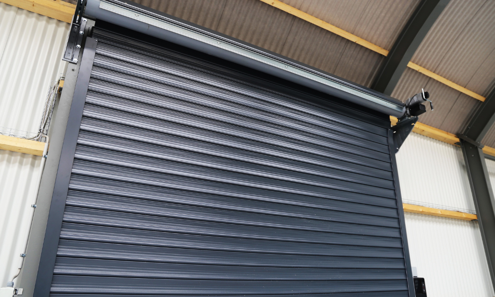 Comment entretenir un rideau métallique d'entrepôt Comment entretenir un rideau métallique d'entrepôt