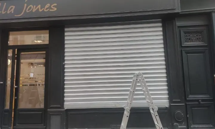 Comment choisir un rideau métallique pour commerce